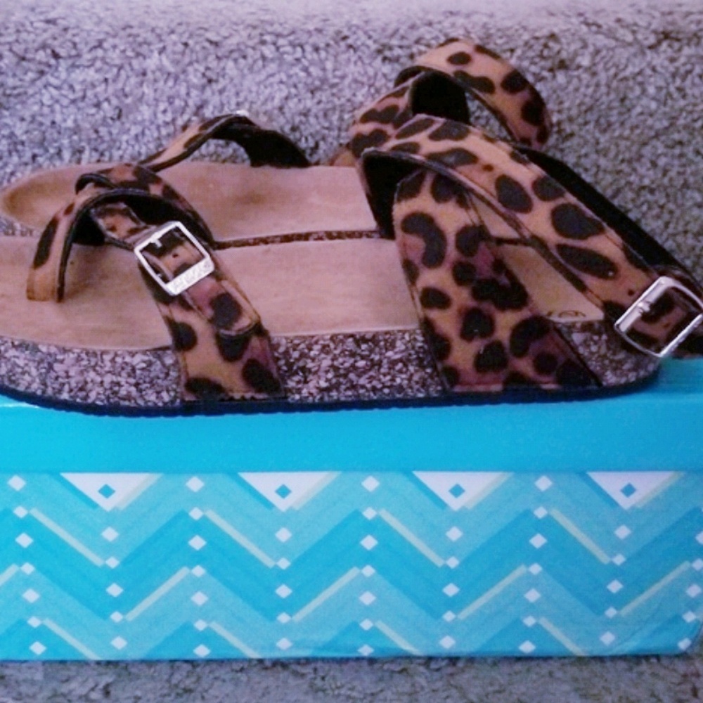 🙀Women's Leopard Suede Sandals🙀 - Picture 3 of 3